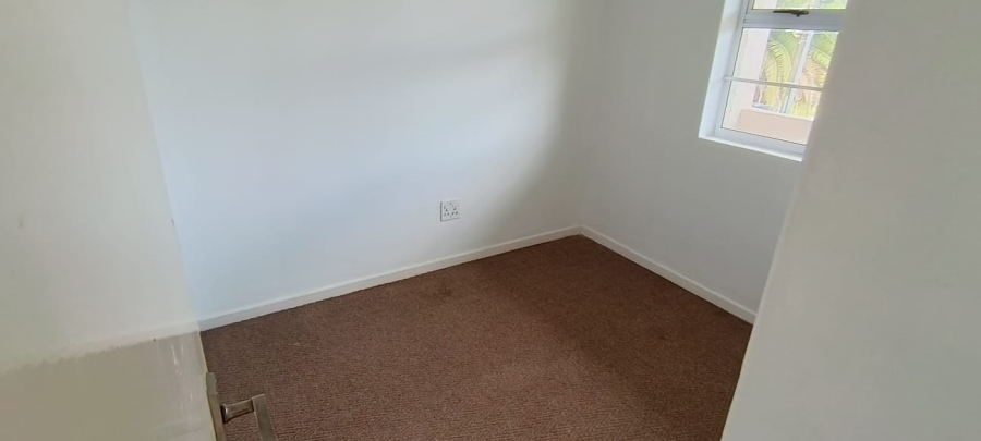 To Let 2 Bedroom Property for Rent in Klipkop Western Cape